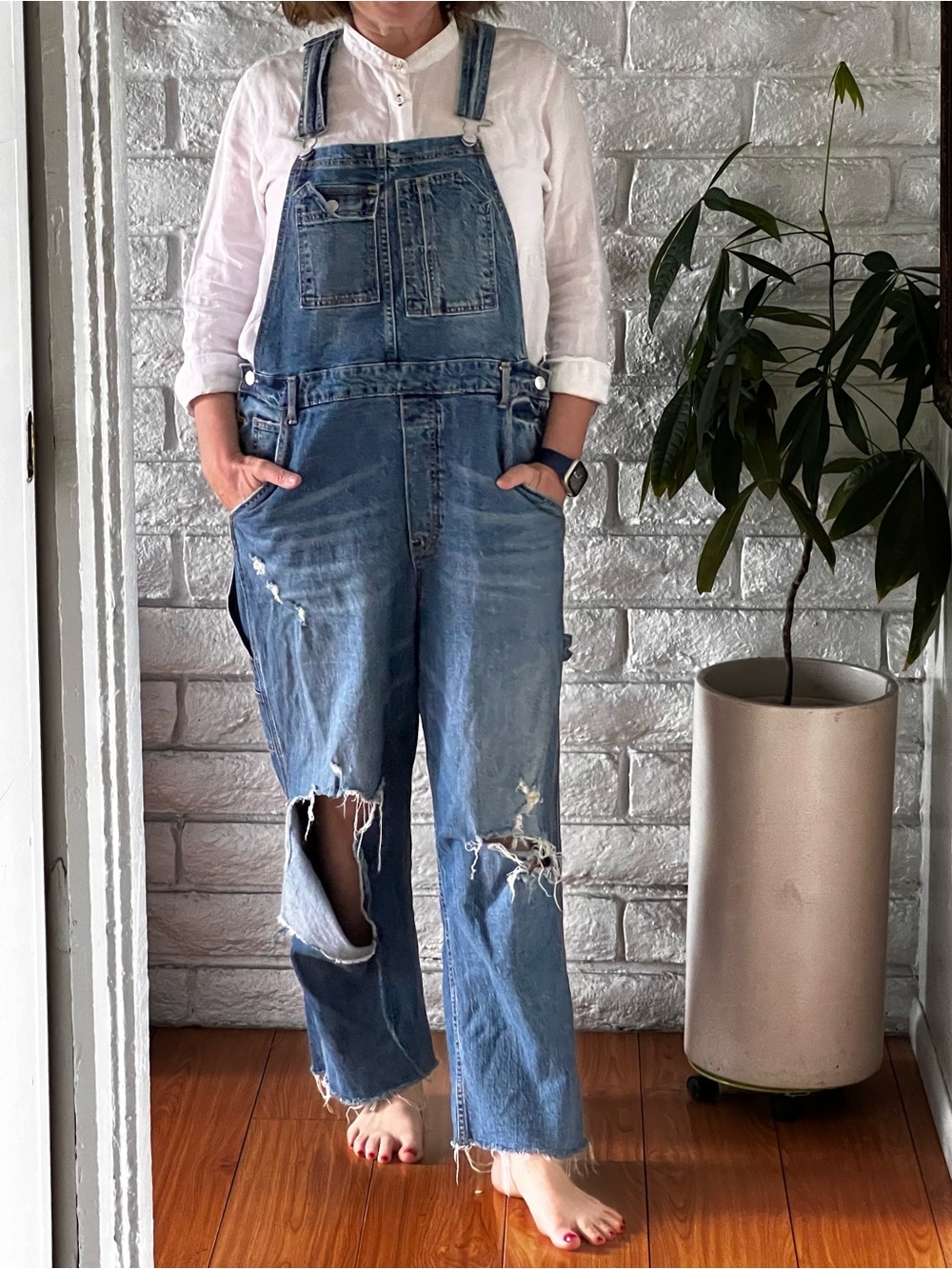 Pilcro Distressed Blue Denim Overalls Sz 32  E1 - Picture 6 of 10